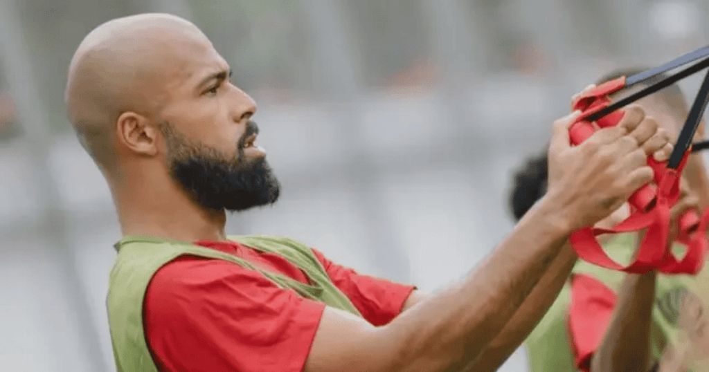 Alex de Aguiar Gomes, also known as Alex Tanque, is a Brazilian striker who is a new recruit for PSM Makassar ahead of the 2025/26 season.