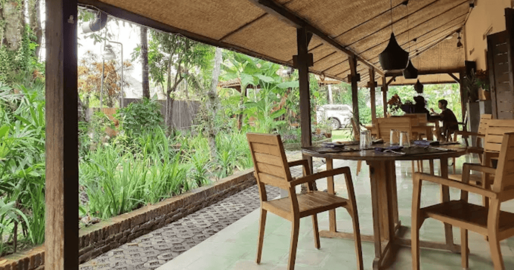 Yabbiekayu Restaurant — beautiful restaurant at KM 8.5