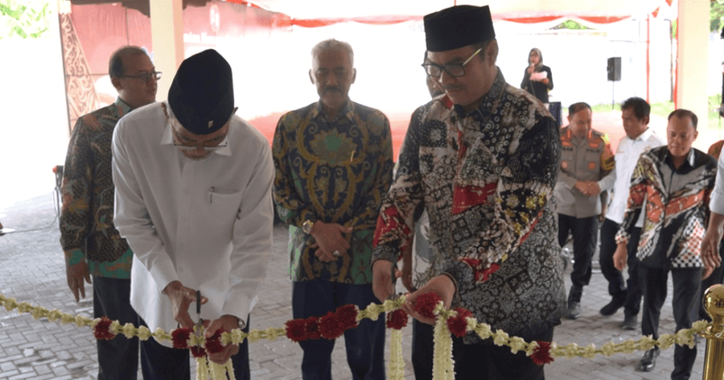 Yogyakarta Mayor Hasto Wardoyo at the inauguration of the Kedaulatan Rakyat Newspaper Museum