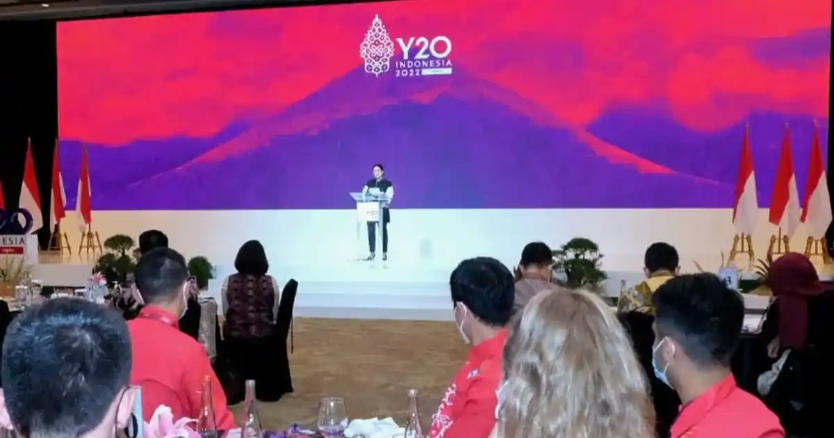 Young People in Yogyakarta Encouraged to Engage in Politics via Social Media