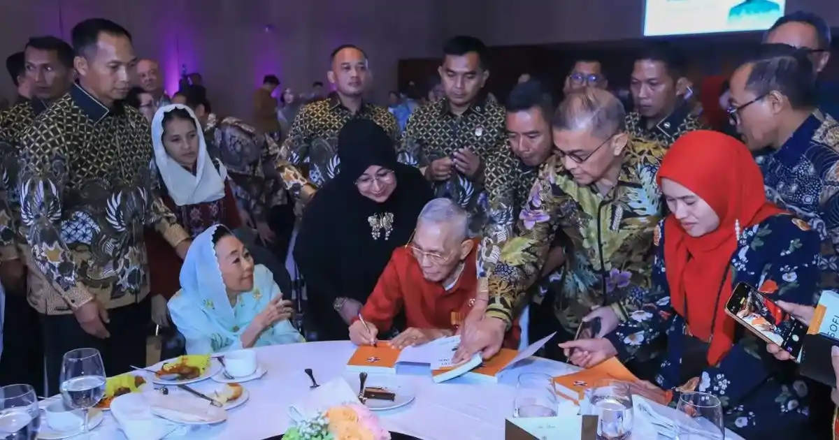 Try Sutrisno’s Parenting Philosophy