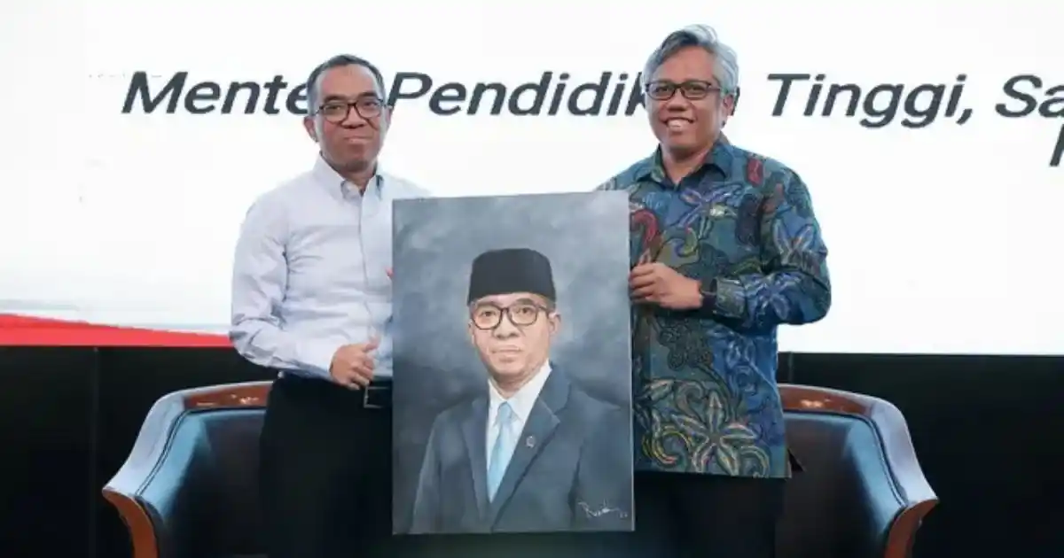 Universities Must Strengthen Education Transformation